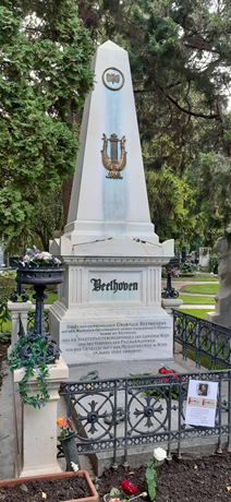 Zentralfriedhof